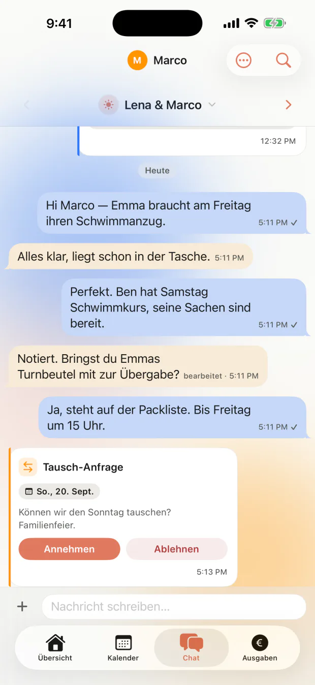 Illustrative coParents-App-Ansicht: Chat — Absprachen, die nachvollziehbar bleiben.